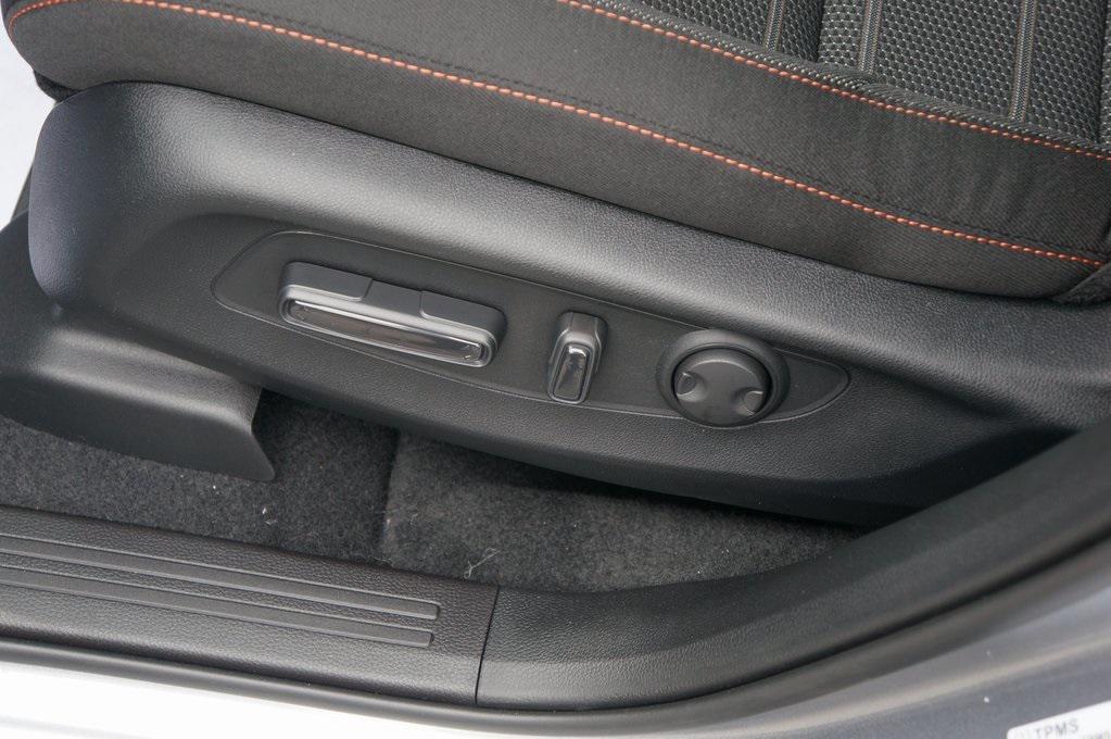 new 2026 Honda CR-V Hybrid car, priced at $37,080