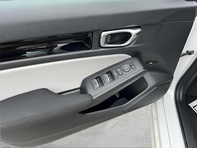 new 2025 Honda Civic Hybrid car, priced at $30,555