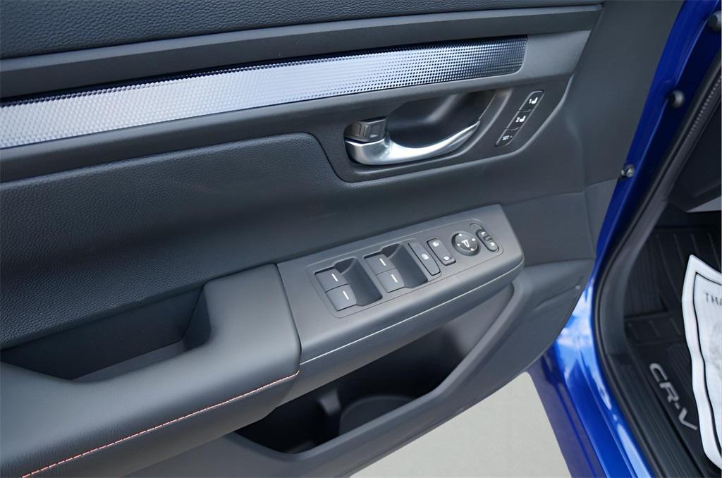 new 2025 Honda CR-V Hybrid car, priced at $39,500
