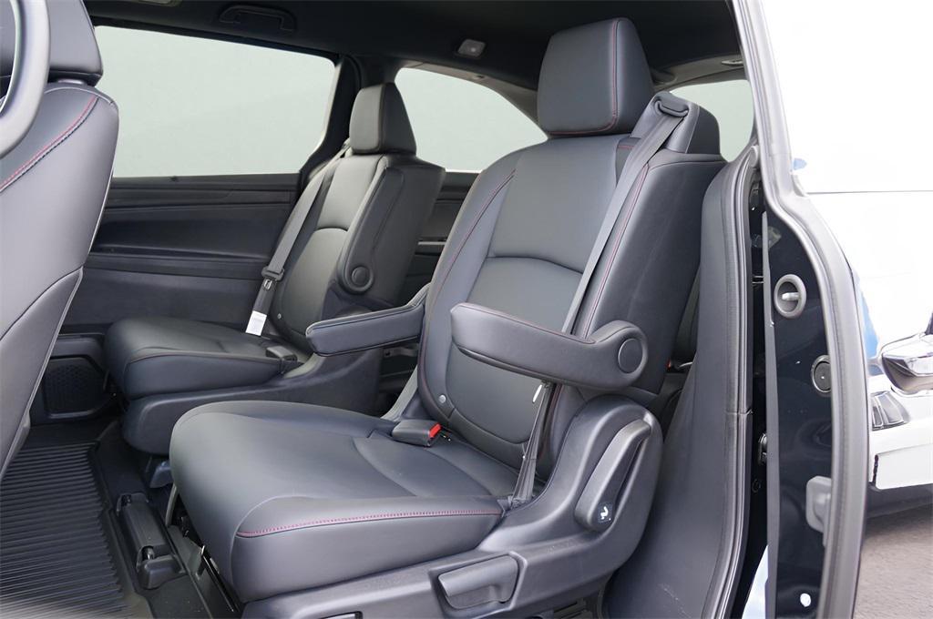 new 2025 Honda Odyssey car, priced at $44,820
