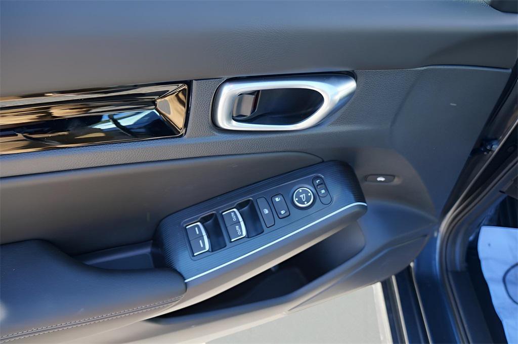 new 2026 Honda Civic Hybrid car, priced at $33,490