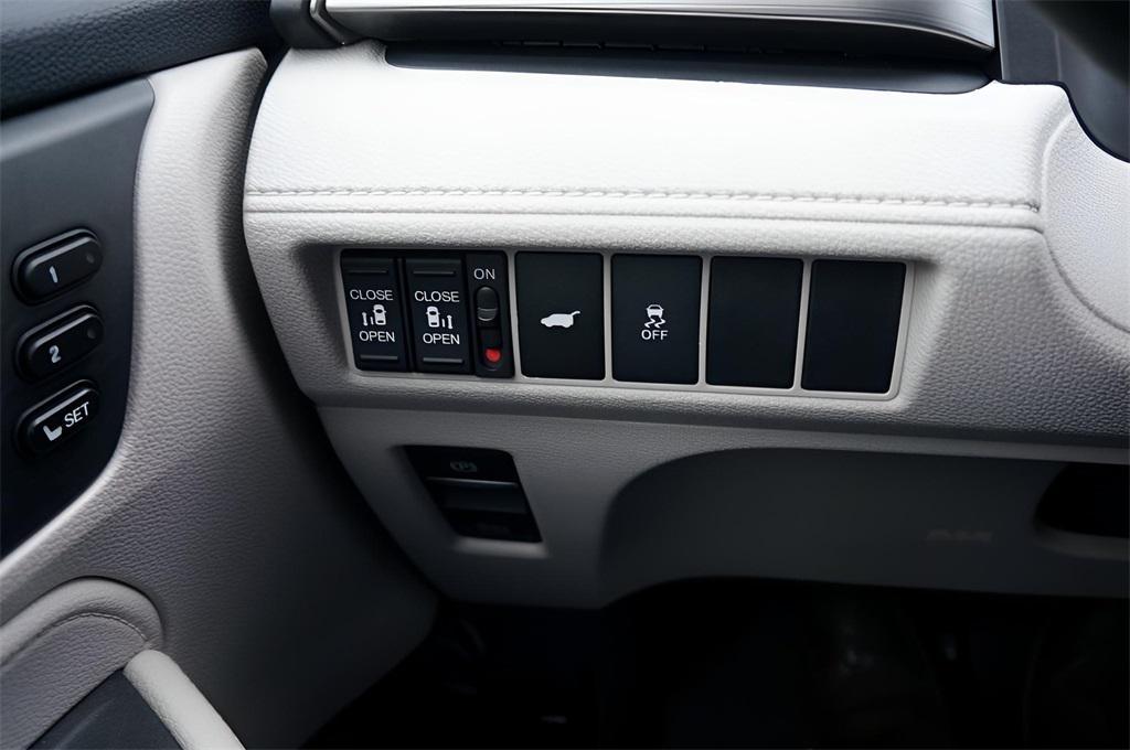 new 2026 Honda Odyssey car, priced at $45,775