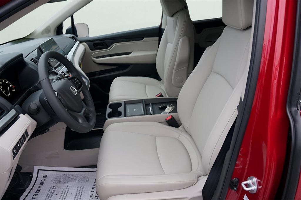 new 2026 Honda Odyssey car, priced at $45,775