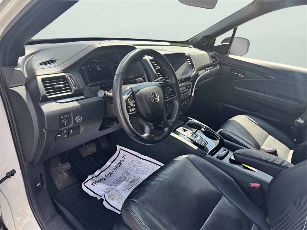used 2022 Honda Pilot car, priced at $32,587