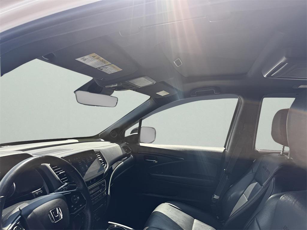 used 2022 Honda Pilot car, priced at $32,587