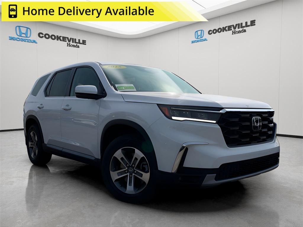 new 2025 Honda Pilot car, priced at $46,180