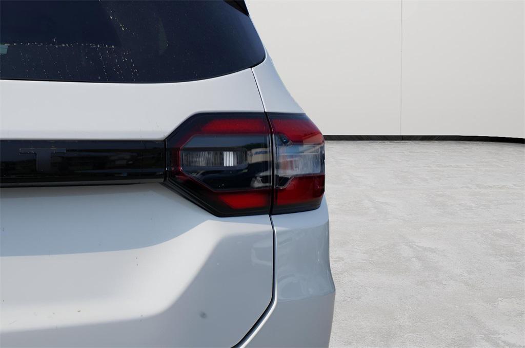 new 2025 Honda Pilot car, priced at $46,180