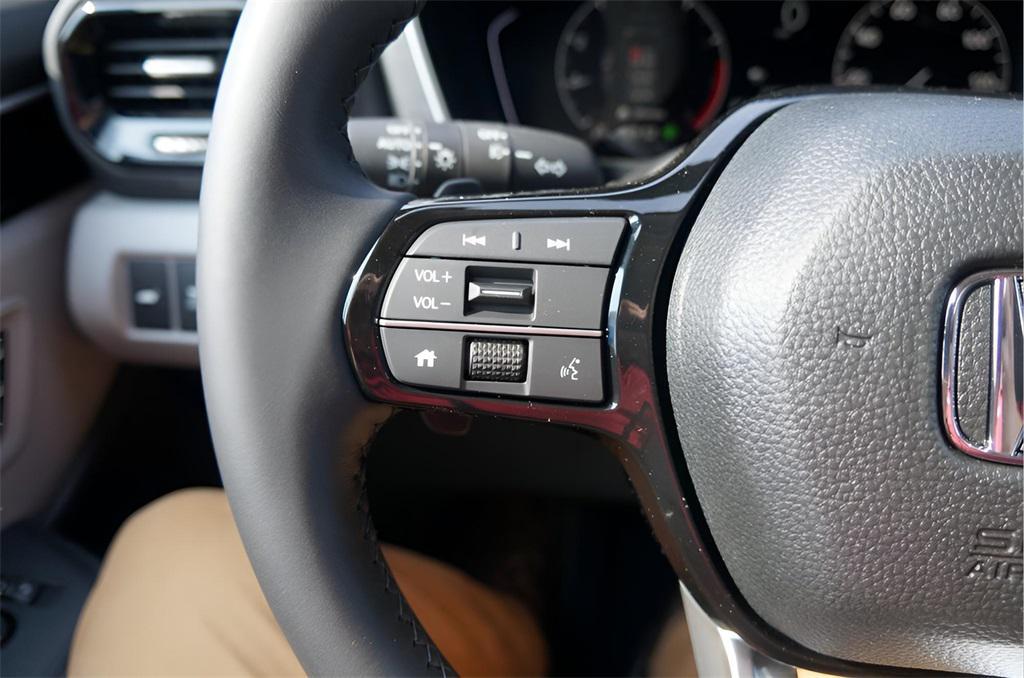 new 2025 Honda Pilot car, priced at $46,180