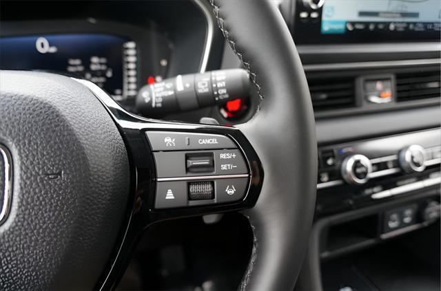new 2025 Honda Pilot car, priced at $55,260