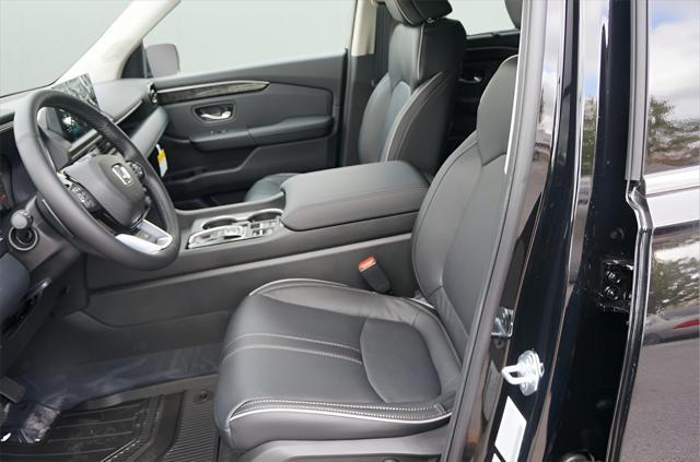 new 2025 Honda Pilot car, priced at $55,260