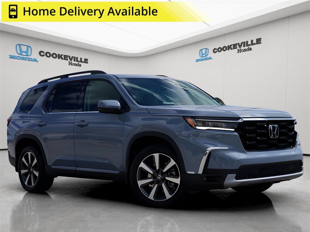new 2025 Honda Pilot car, priced at $54,300