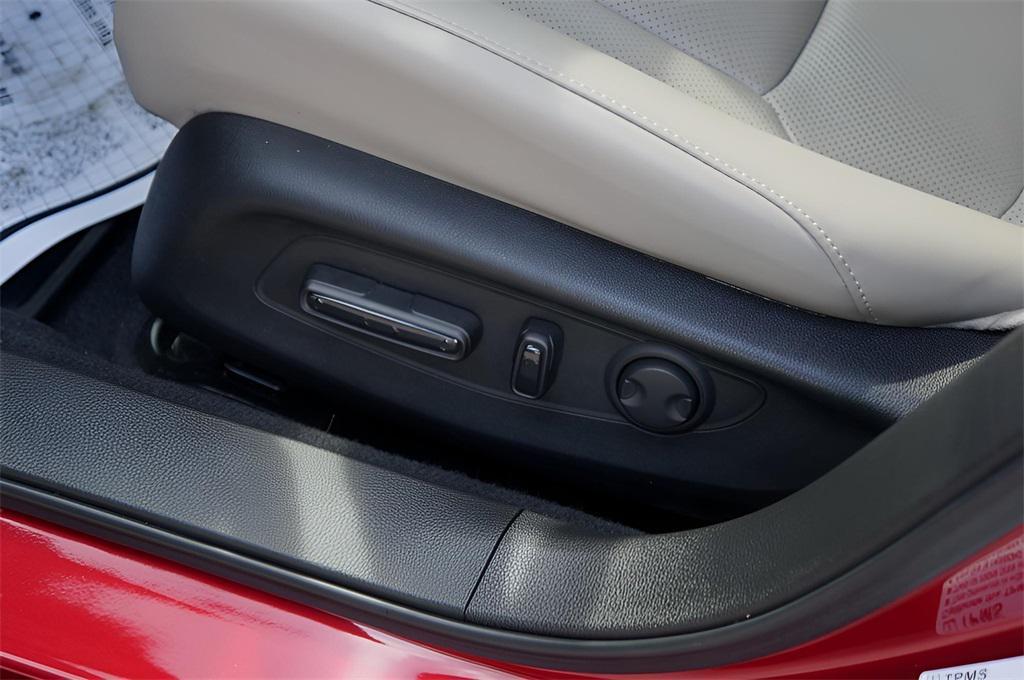 used 2025 Honda Accord Hybrid car, priced at $32,999