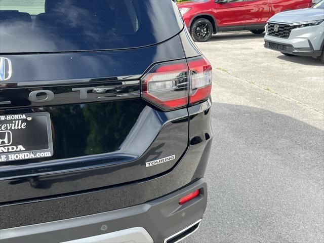new 2025 Honda Pilot car, priced at $54,985