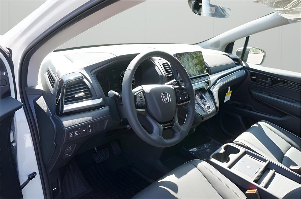 used 2025 Honda Odyssey car, priced at $45,923