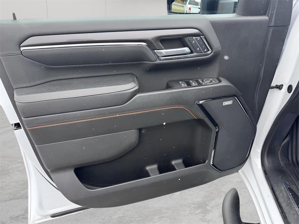 used 2024 GMC Sierra 2500 car, priced at $69,852