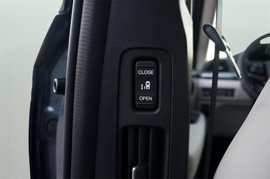 new 2026 Honda Odyssey car, priced at $48,990