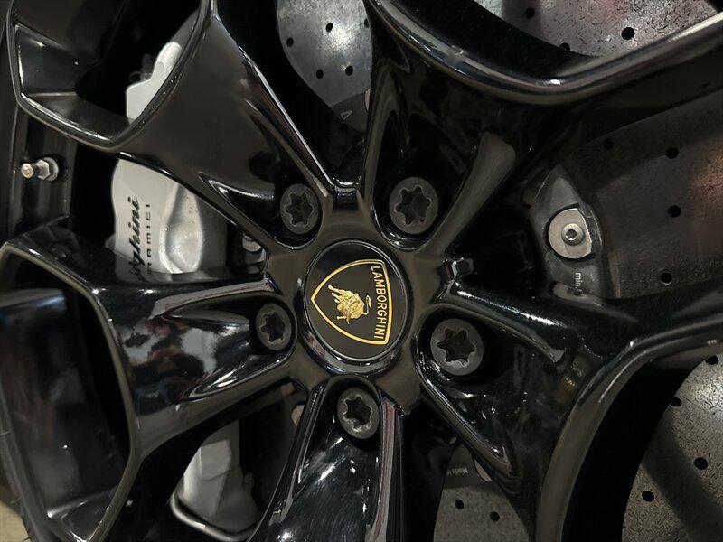 used 2015 Lamborghini Huracan car, priced at $194,950