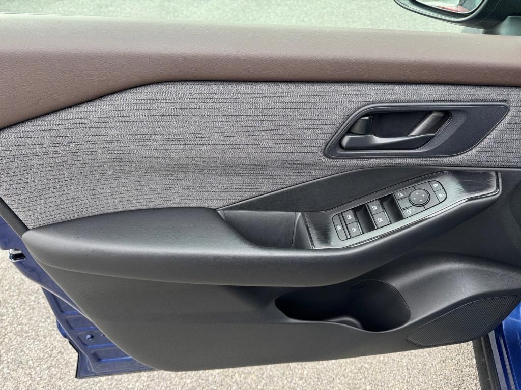 used 2023 Nissan Rogue car, priced at $25,999