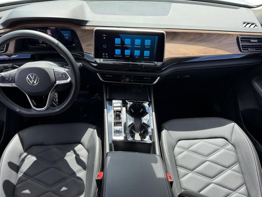 used 2025 Volkswagen Atlas car, priced at $37,498