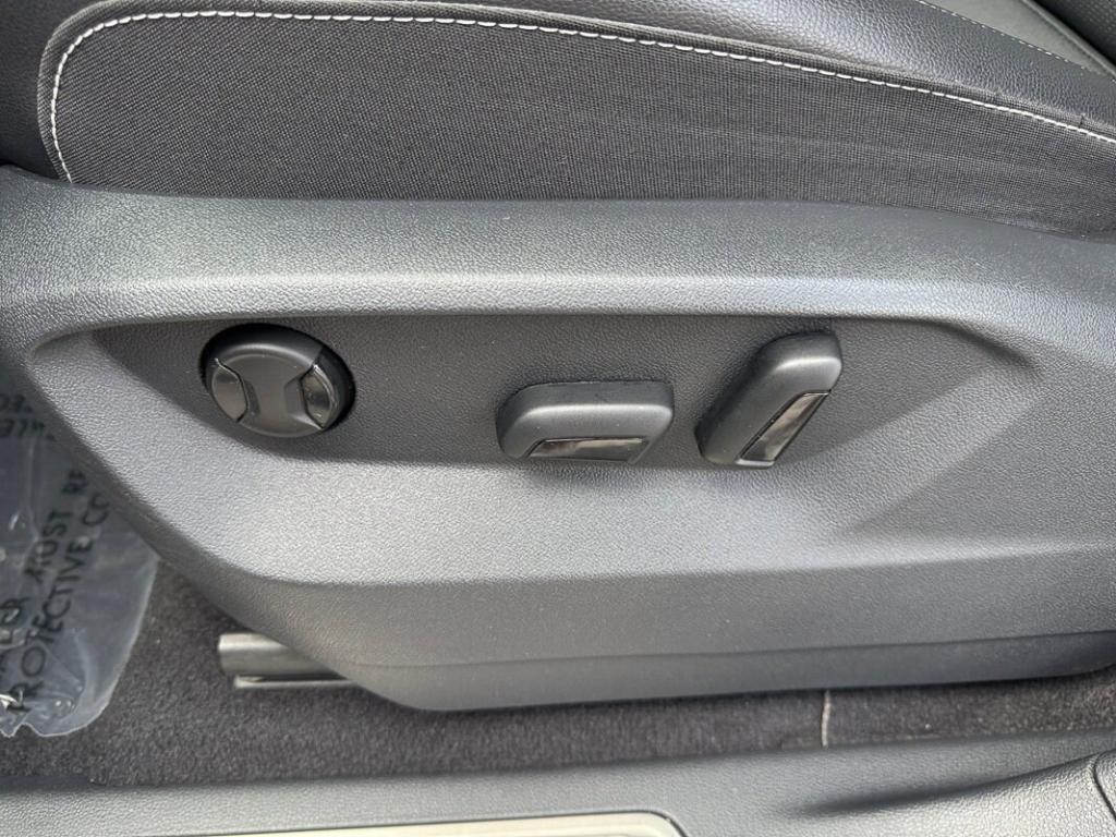 used 2025 Volkswagen Atlas car, priced at $36,999