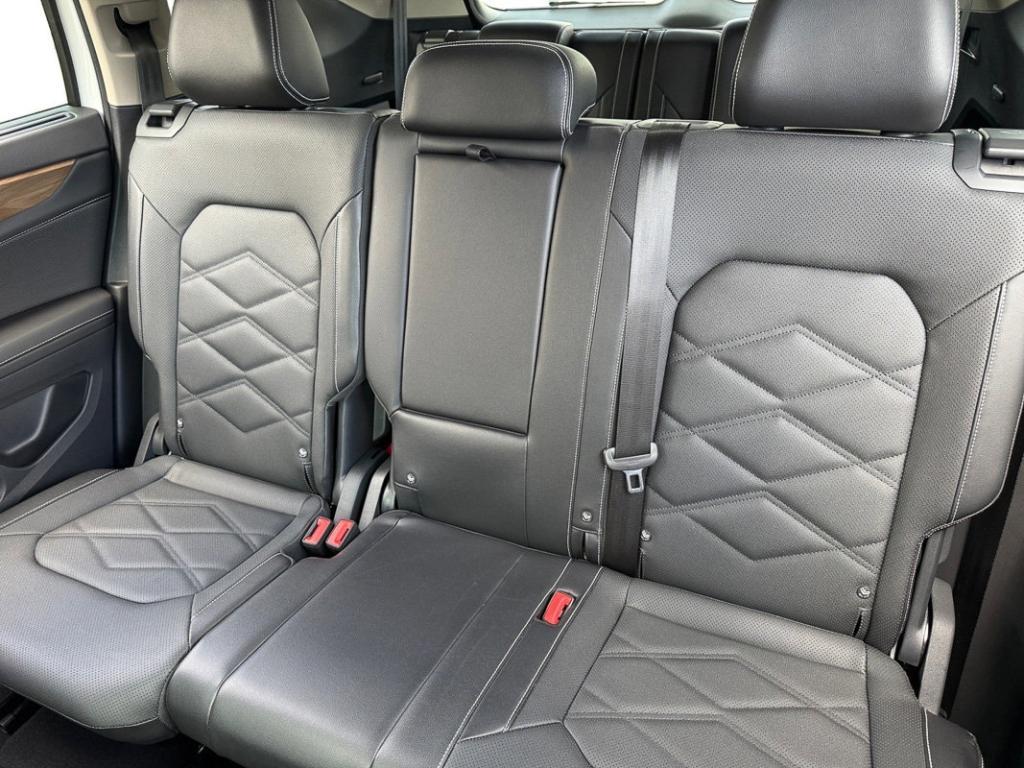 used 2025 Volkswagen Atlas car, priced at $37,498