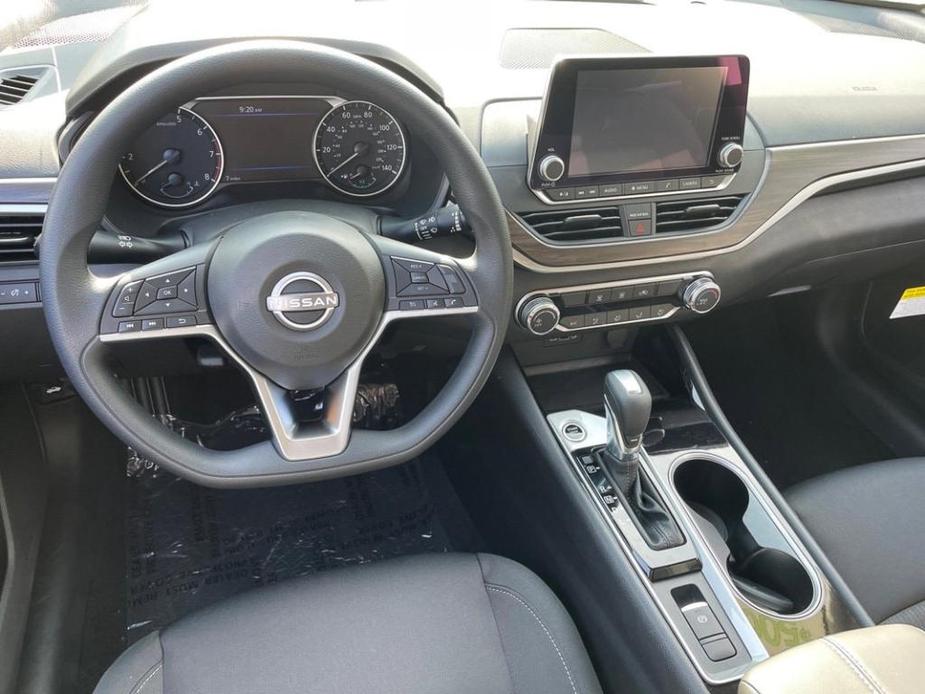 new 2024 Nissan Altima car, priced at $28,376