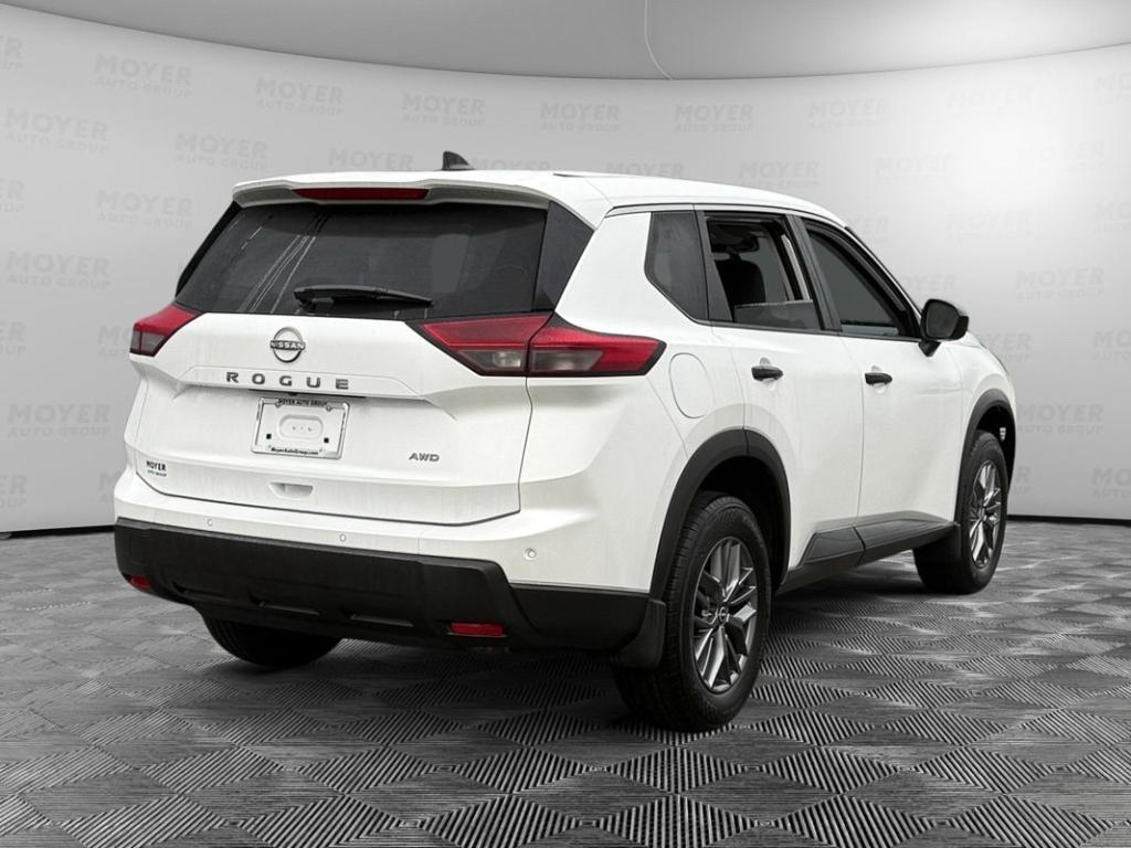 used 2024 Nissan Rogue car, priced at $25,999