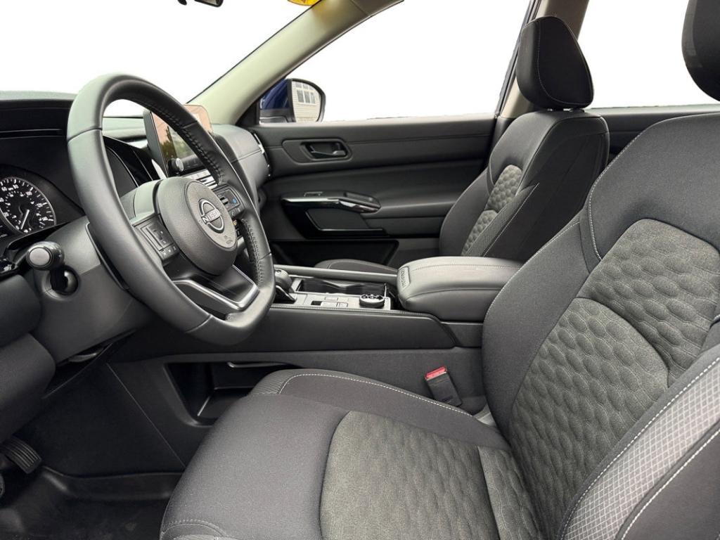 used 2024 Nissan Pathfinder car, priced at $34,299