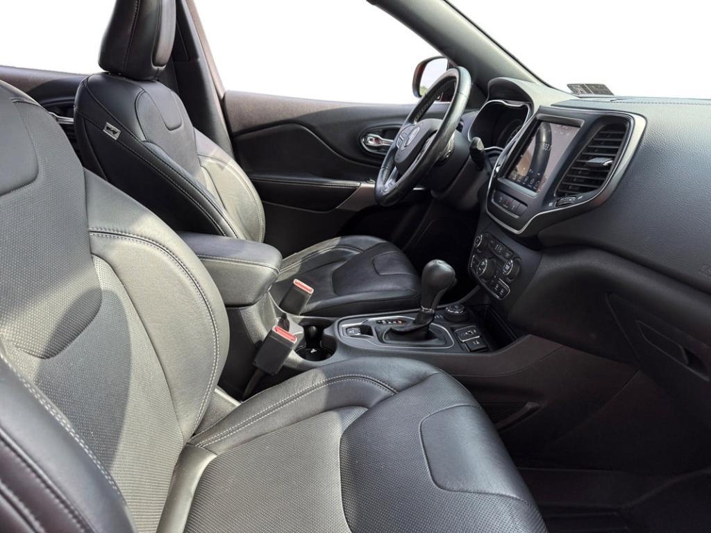 used 2021 Jeep Cherokee car, priced at $18,999