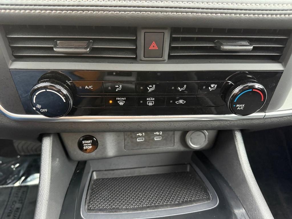 used 2024 Nissan Rogue car, priced at $27,999