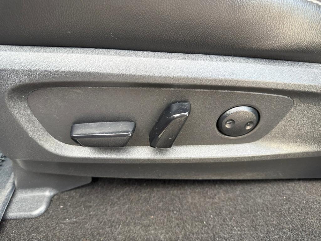 used 2023 Nissan Pathfinder car, priced at $31,498