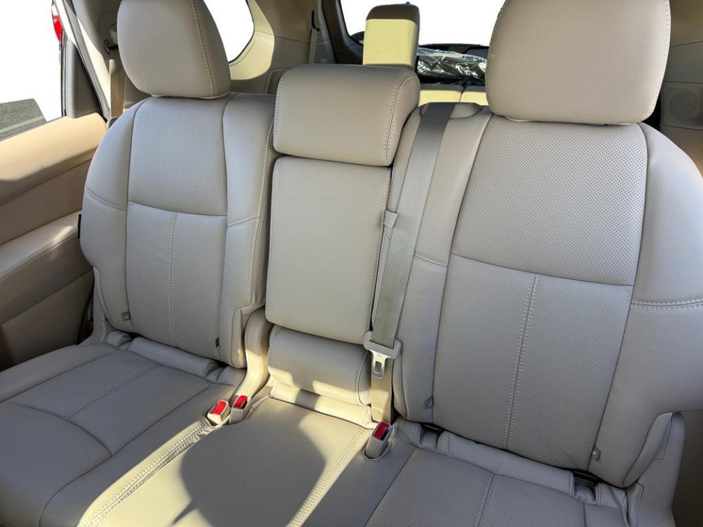 used 2020 Nissan Pathfinder car, priced at $25,498