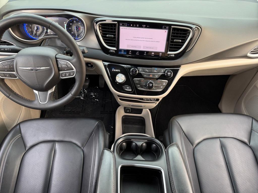 used 2023 Chrysler Pacifica car, priced at $28,998
