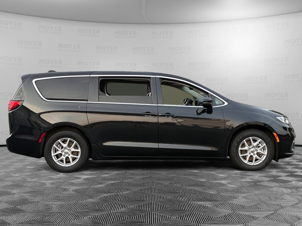 used 2023 Chrysler Pacifica car, priced at $28,998