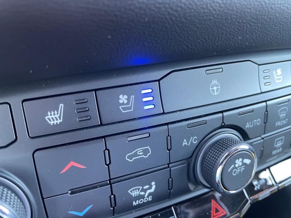 used 2024 Dodge Durango car, priced at $35,597