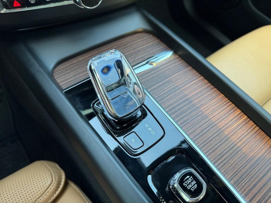 used 2022 Volvo XC60 car, priced at $35,295