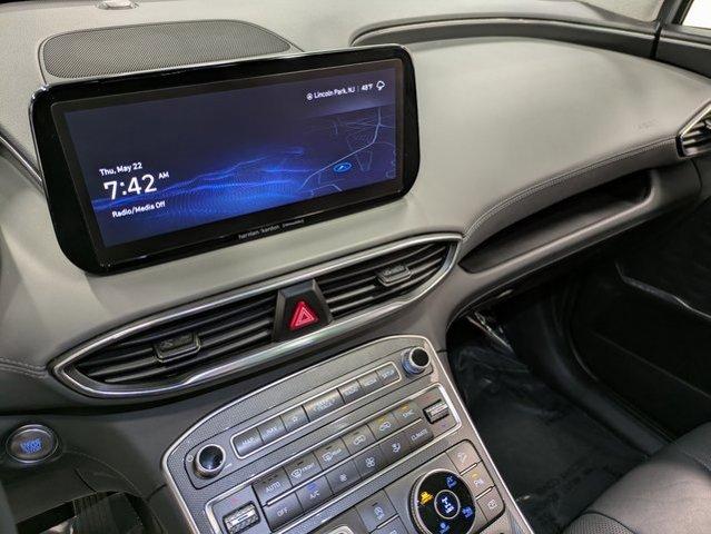 used 2022 Hyundai Santa Fe car, priced at $31,900