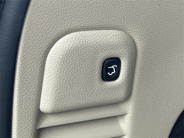 used 2020 Jeep Grand Cherokee car, priced at $24,555