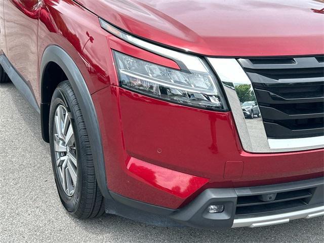 used 2022 Nissan Pathfinder car, priced at $35,326