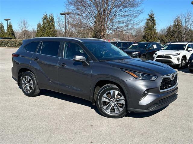 used 2024 Toyota Highlander car, priced at $44,429