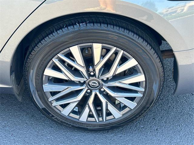 used 2023 Nissan Altima car, priced at $20,500