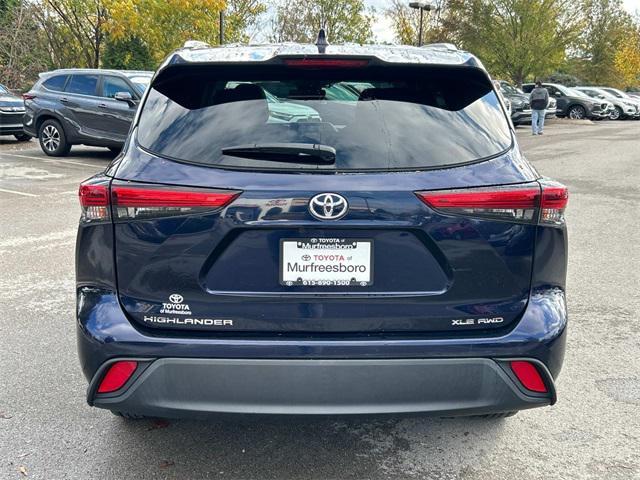 used 2022 Toyota Highlander car, priced at $36,907