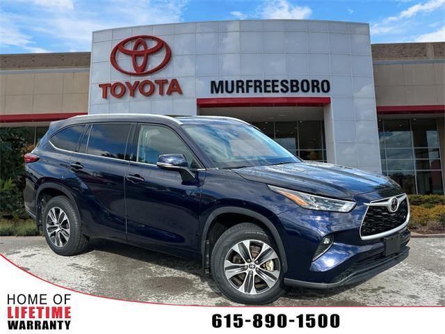 used 2022 Toyota Highlander car, priced at $36,907