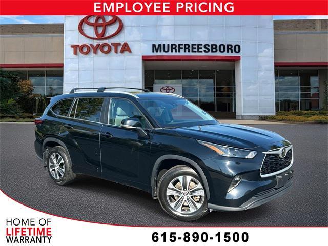 used 2023 Toyota Highlander car, priced at $36,500