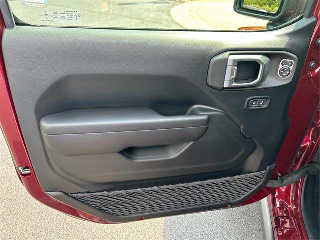 used 2021 Jeep Gladiator car, priced at $34,987