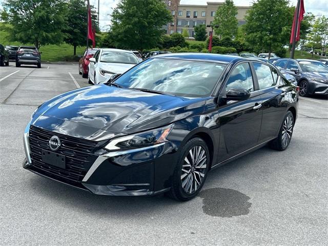 used 2023 Nissan Altima car, priced at $22,912