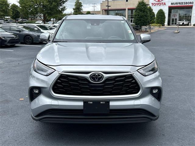 used 2023 Toyota Highlander car, priced at $34,279