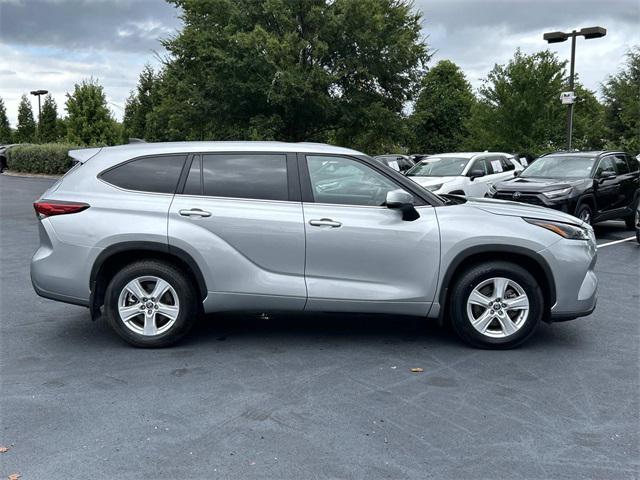 used 2023 Toyota Highlander car, priced at $34,279