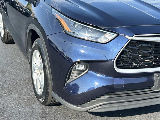 used 2023 Toyota Highlander car, priced at $32,582