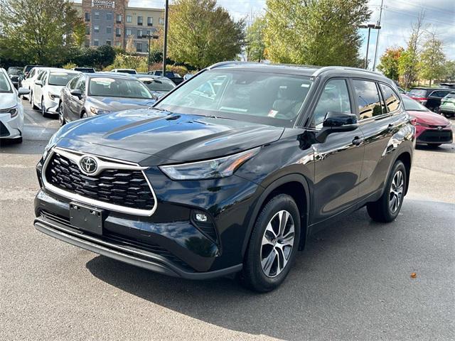 used 2023 Toyota Highlander car, priced at $41,920